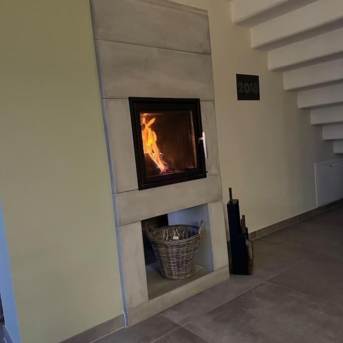 Modernes Ferienhaus In Uedersdorf Ngoại thất bức ảnh