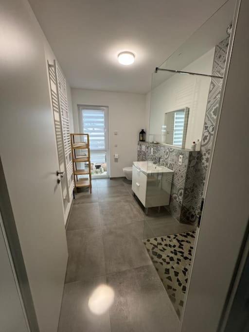 Modernes Ferienhaus In Uedersdorf Ngoại thất bức ảnh