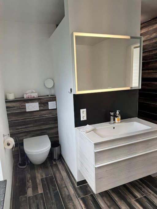 Modernes Ferienhaus In Uedersdorf Ngoại thất bức ảnh